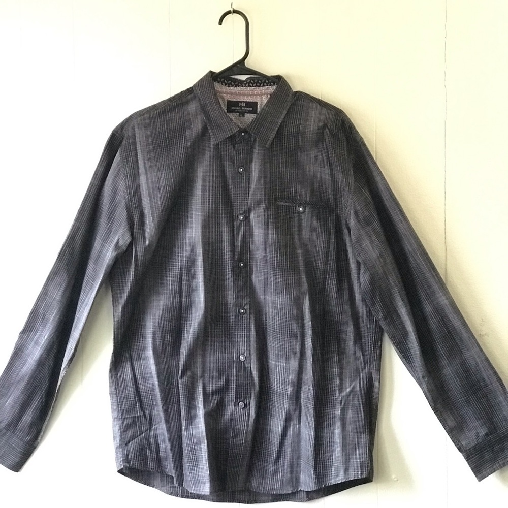 SLIM FIT COTTON/POLY BLEND!  CHECKERED DESIGN!